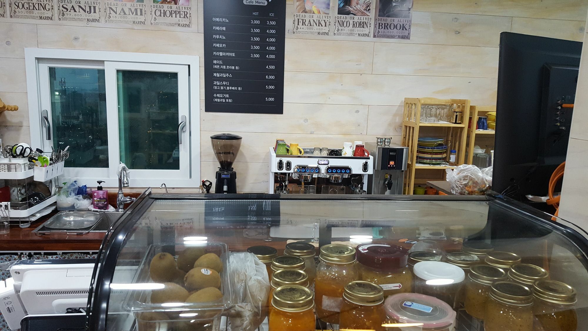 Wind Jeju Cafe & Pension Seogwipo Exterior foto